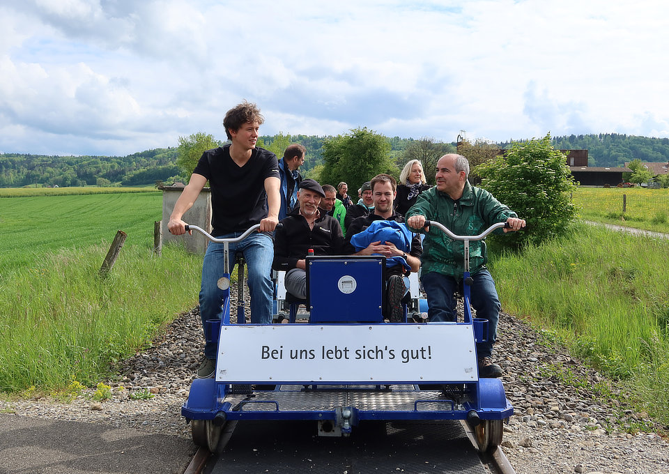 Intro Jobs, Karriere